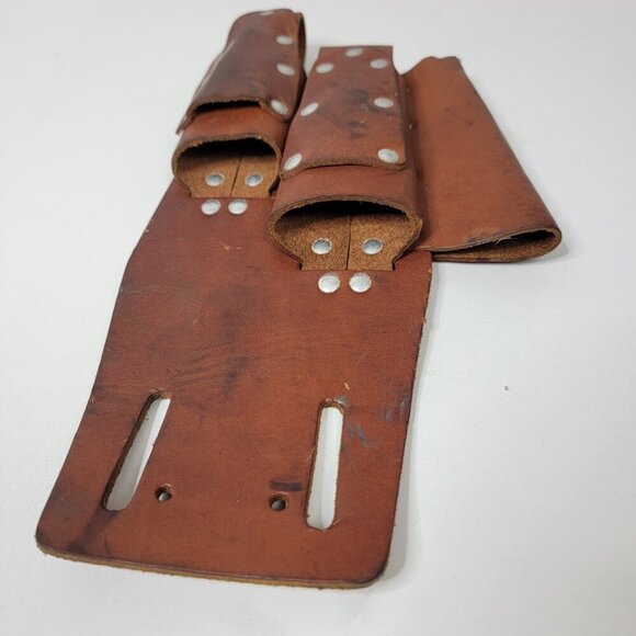 Vintage Leather Tool Belt Holster | 3-Pocket Riveted Carpenter or Stylist Pouch - Picture 4 of 12